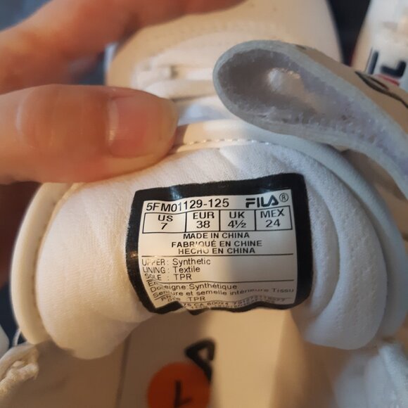 NWOT Fila sneakers - Picture 6 of 9